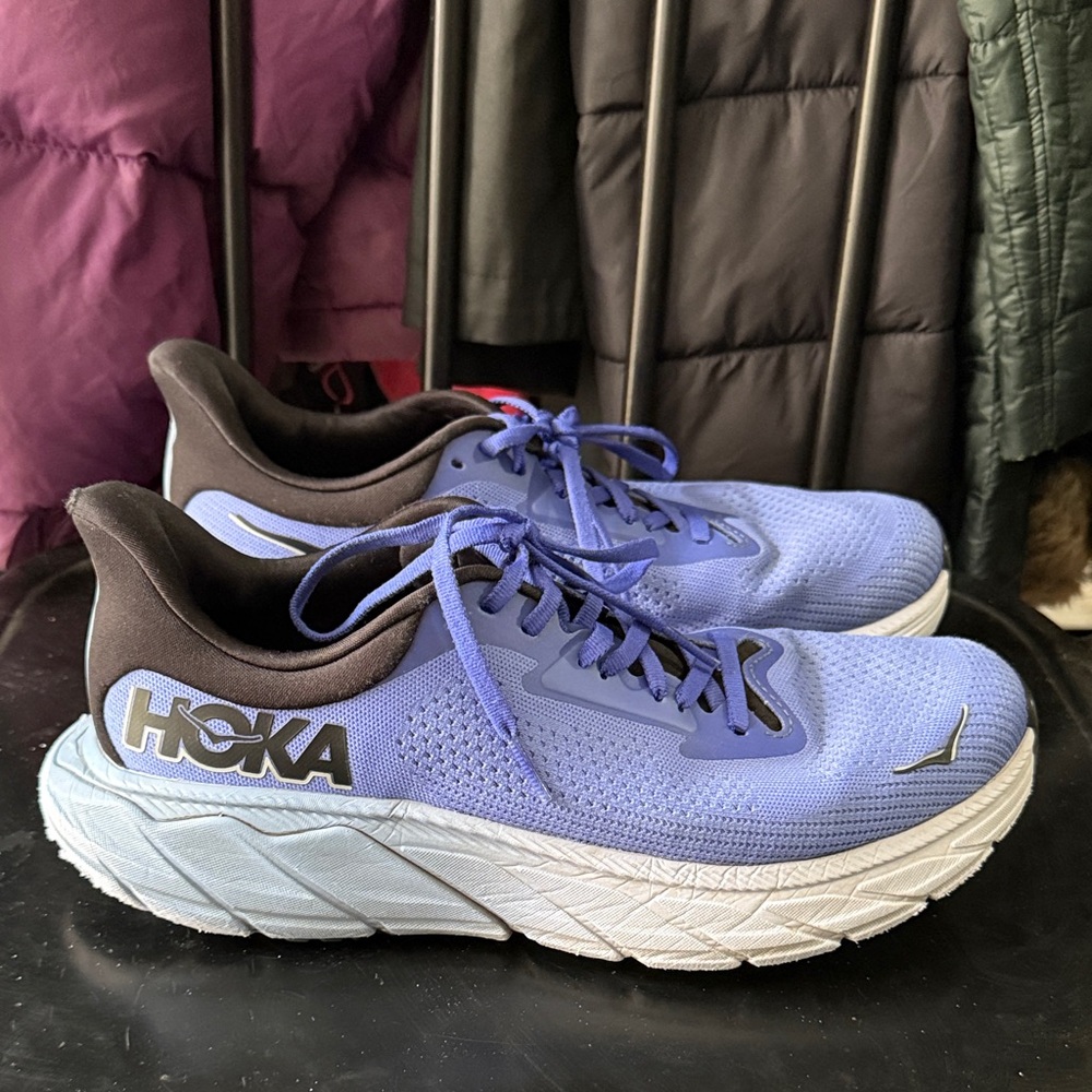 Hoka Arahi 7